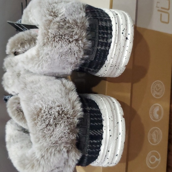 +HEY DUDE BRITT NAVY ANKLE BOOTS - Picture 4 of 6